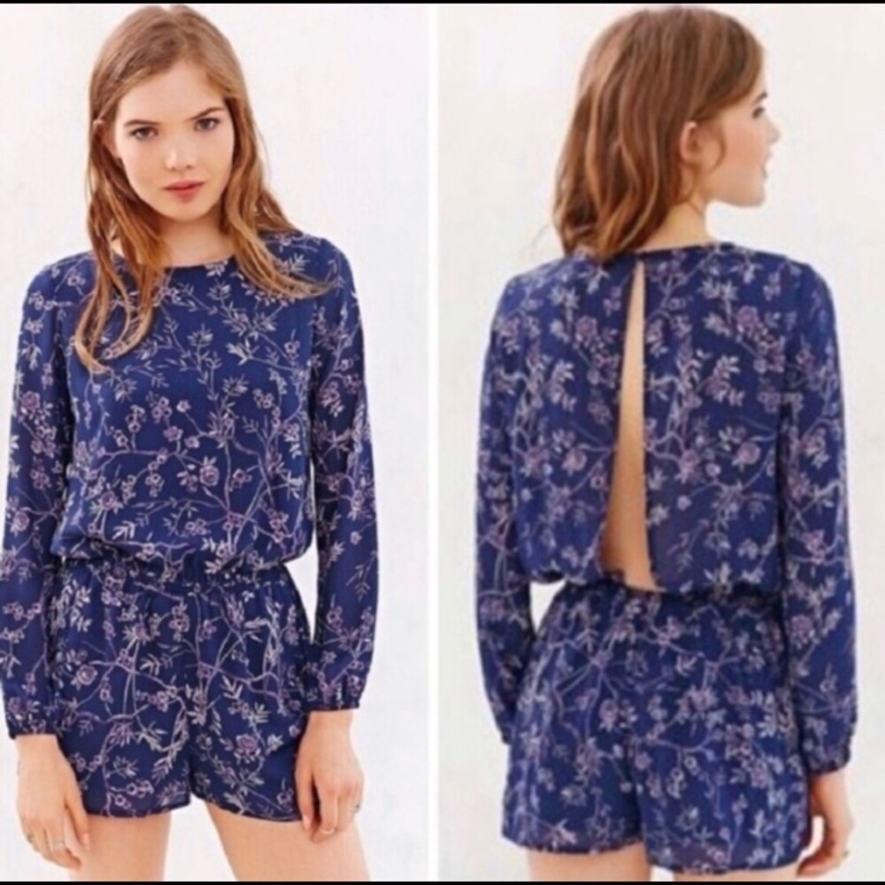 Urban Outfitters Luca Couture Purple Floral Long Sleeve Romper Medium